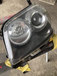 塗装後ヘッドライト左