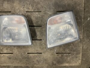 研磨工程終了後のヘッドライト